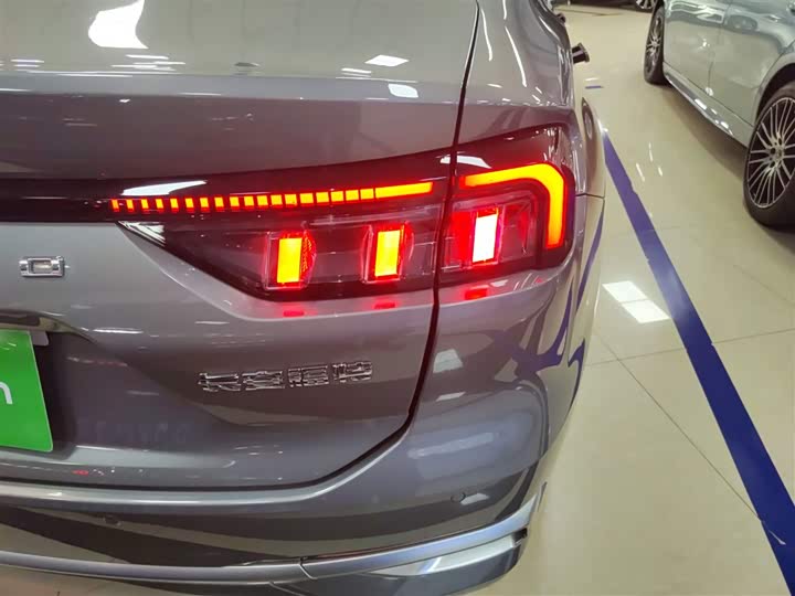 Фото 8 - Ford Mondeo