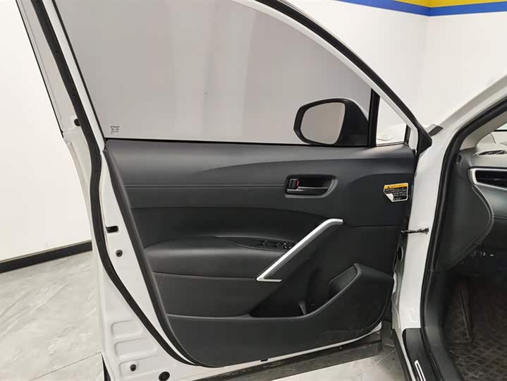 Фото 7 - Toyota Corolla Cross