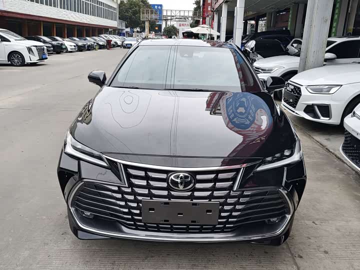 Фото 2 - Toyota Avalon