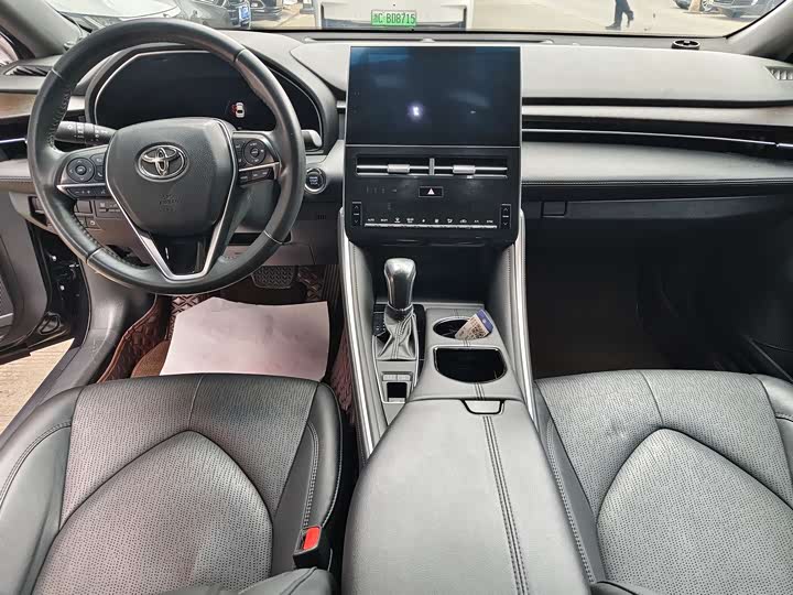 Фото 7 - Toyota Avalon