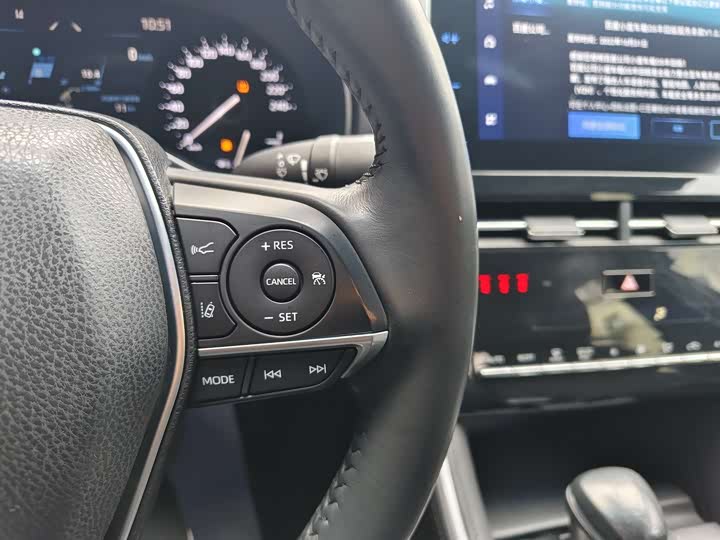 Фото 9 - Toyota Avalon