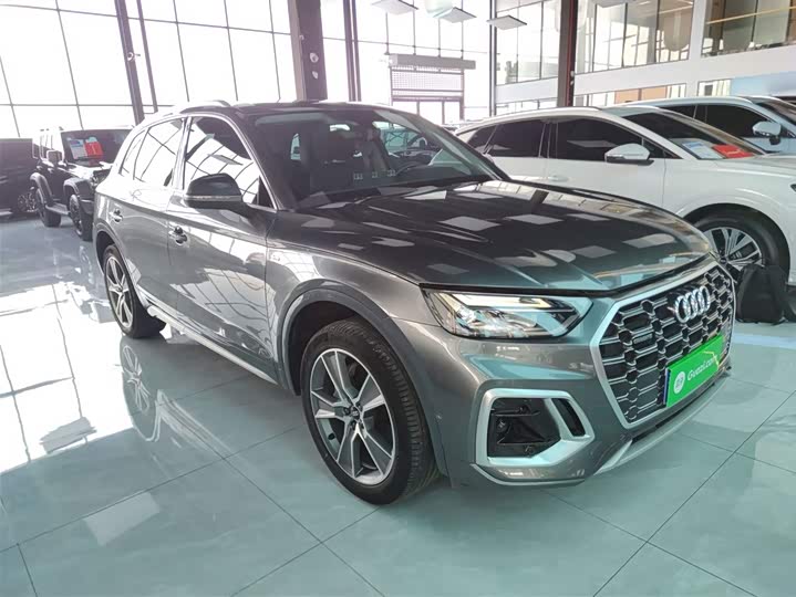 Фото 4 - Audi Q5L