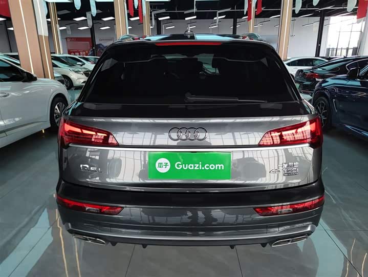 Фото 6 - Audi Q5L