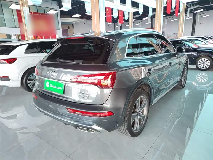 Фото 7 - Audi Q5L