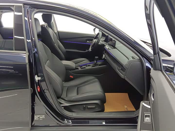 Фото 8 - Honda Accord