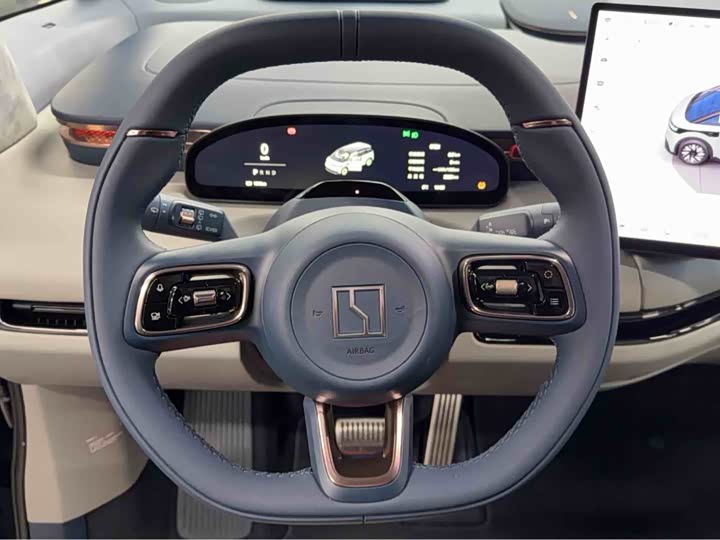 Фото 9 - Zeekr Mix