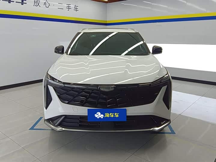 Фото 2 - Geely Atlas
