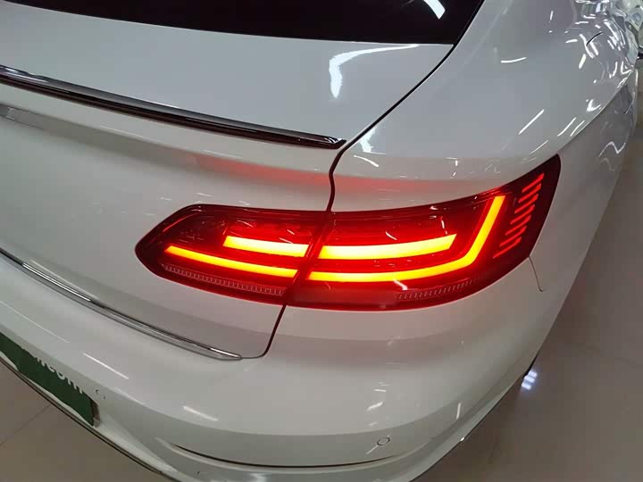 Фото 8 - Volkswagen CC