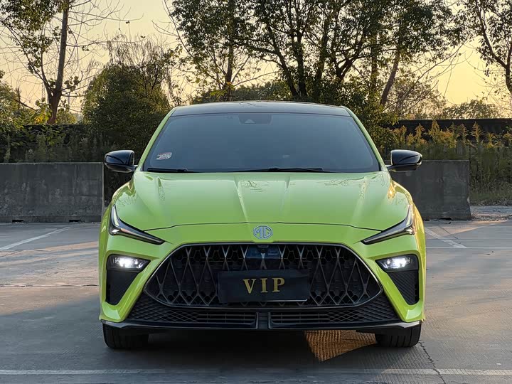 Фото 2 - MG Motor 5 Scorpio