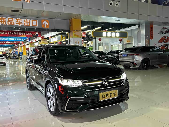 Фото 3 - Volkswagen Tiguan L Pro