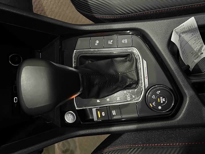 Фото 9 - Volkswagen Tiguan L Pro