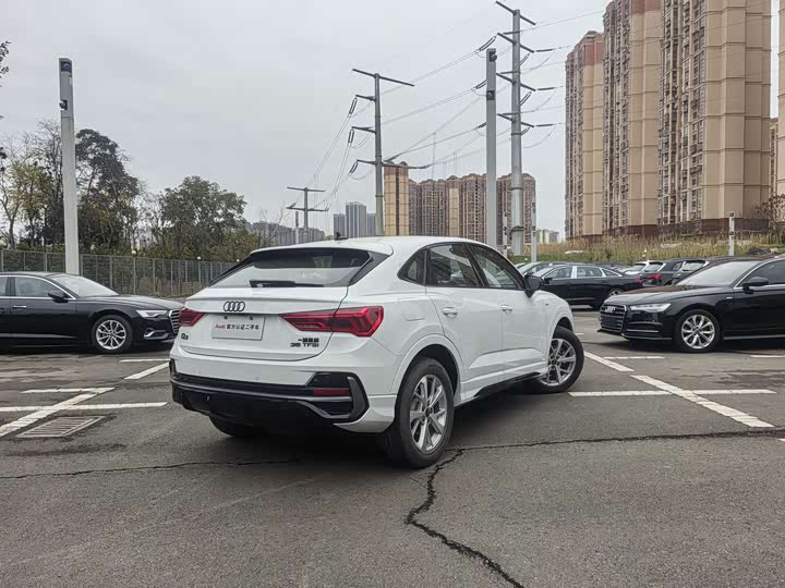 Фото 2 - Audi Q3 Sportback