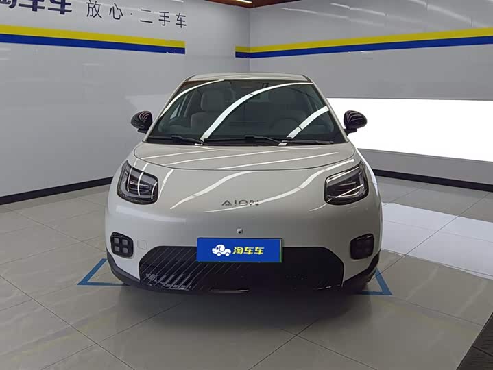 Фото 2 - GAC Aion UT