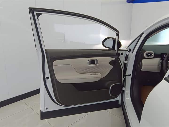 Фото 7 - GAC Aion UT