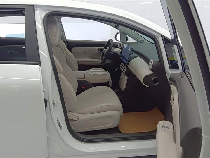 Фото 8 - GAC Aion UT