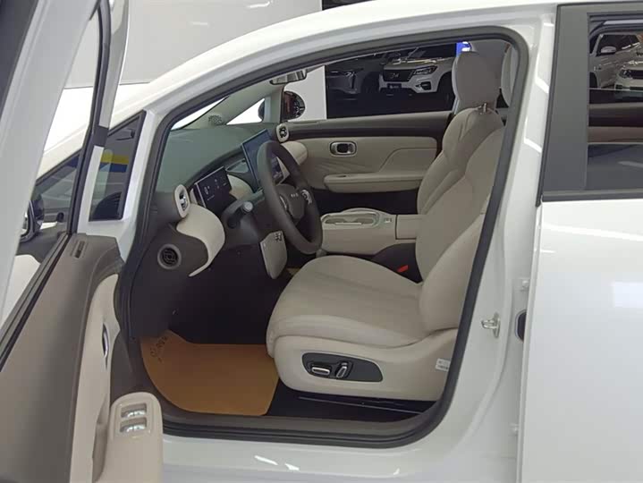 Фото 9 - GAC Aion UT