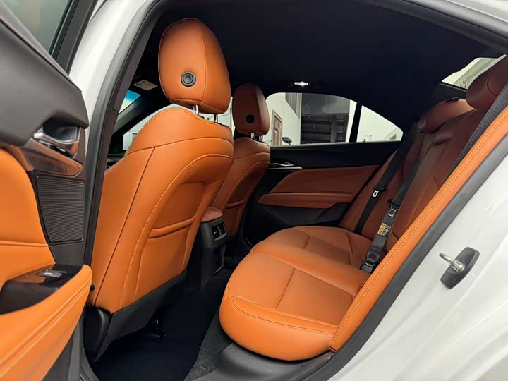 Фото 5 - Cadillac CT4