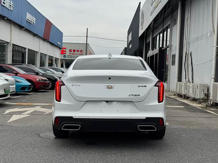 Фото 8 - Cadillac CT4