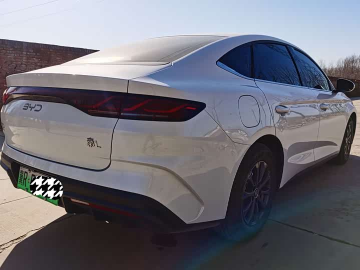 Фото 8 - BYD Qin L