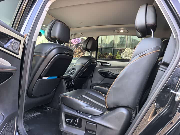 Фото 8 - Dongfeng Forthing Yacht