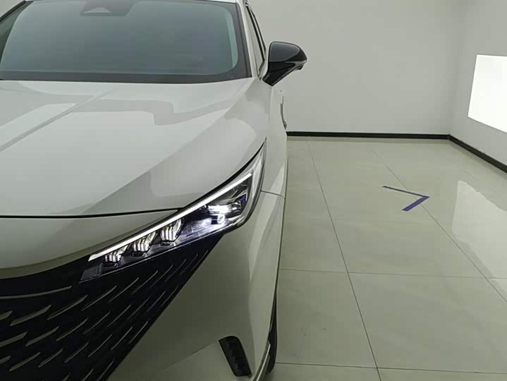 Фото 5 - Roewe RX5