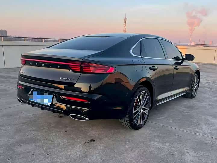 Фото 9 - Geely Preface