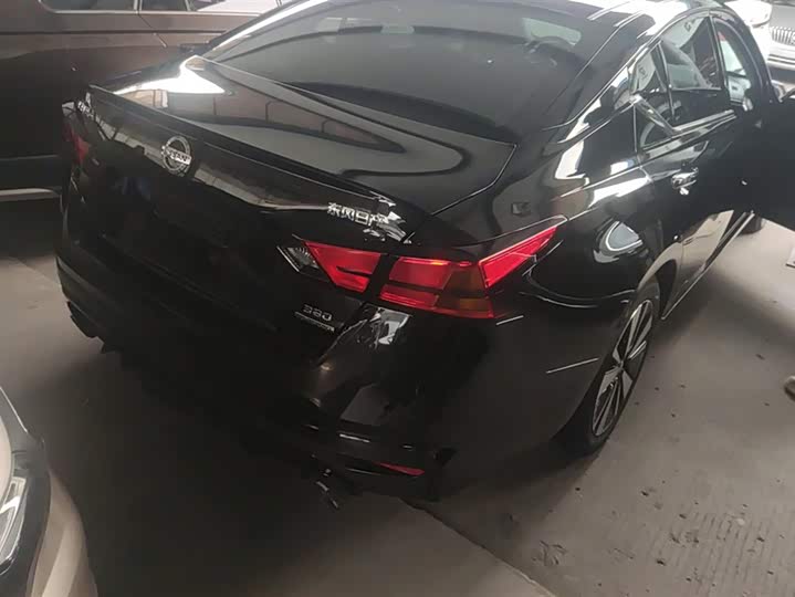 Фото 3 - Nissan Teana