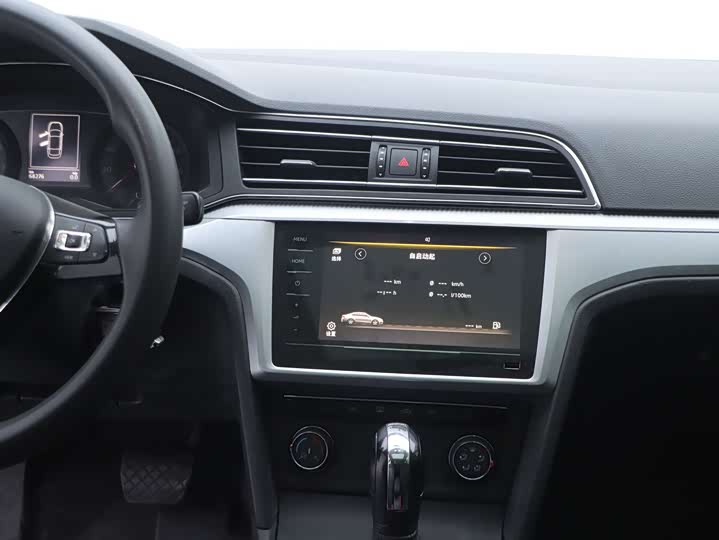 Фото 4 - Volkswagen Lamando L