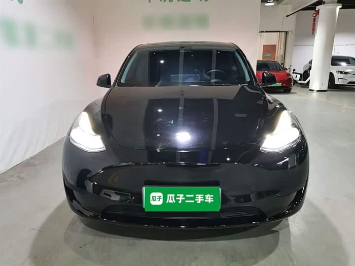 Фото 3 - Tesla Model Y