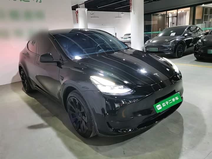 Фото 4 - Tesla Model Y