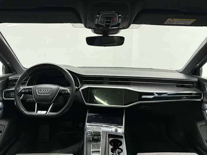 Фото 4 - Audi A6L