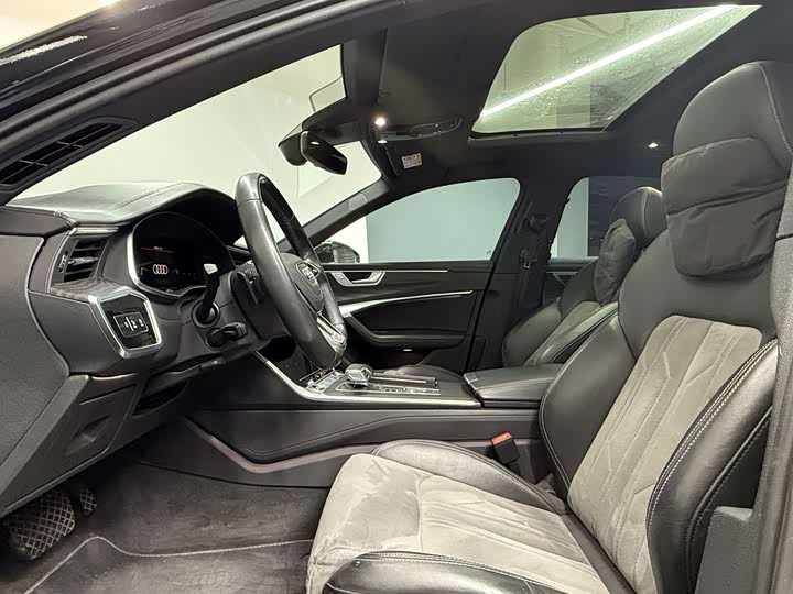 Фото 5 - Audi A6L