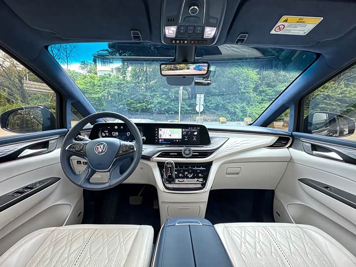 Фото 4 - Buick GL8 ES