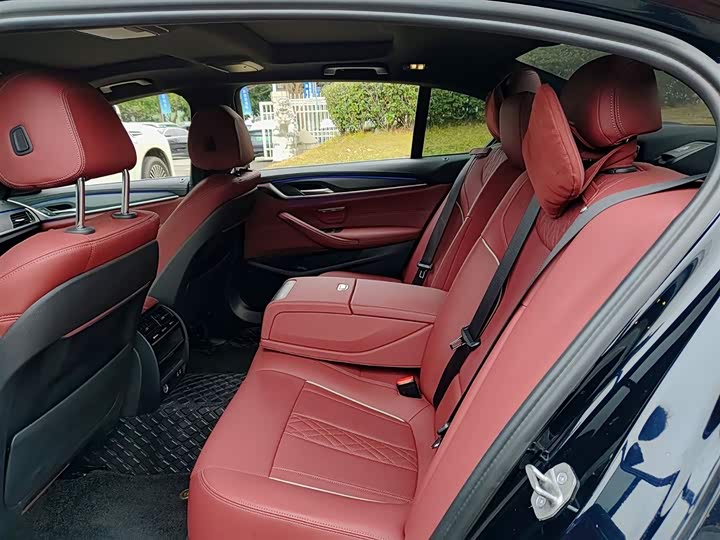 Фото 8 - BMW 5 Series