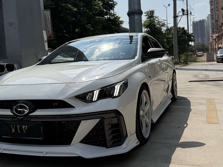 Фото 3 - GAC Trumpchi Empow R