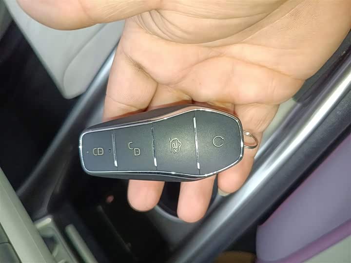 Фото 9 - BYD Dolphin