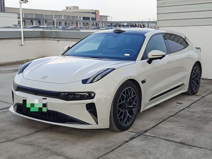 Фото 1 - Zeekr 001