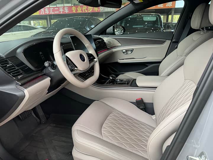 Фото 2 - BYD Han