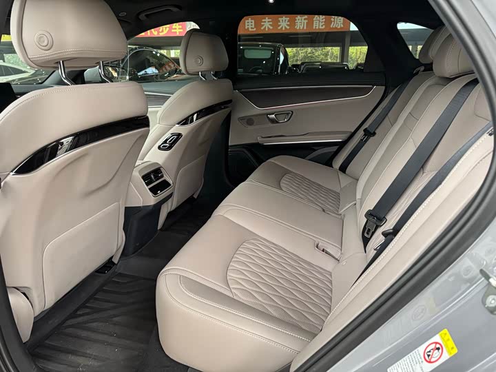 Фото 3 - BYD Han