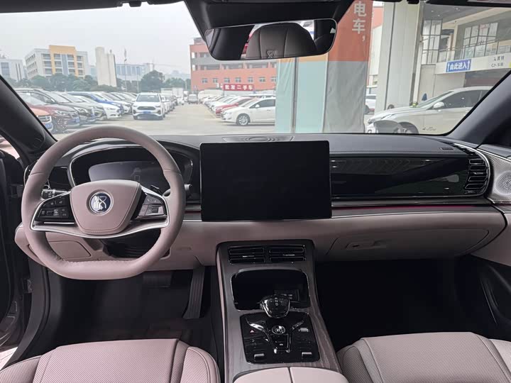 Фото 4 - BYD Han