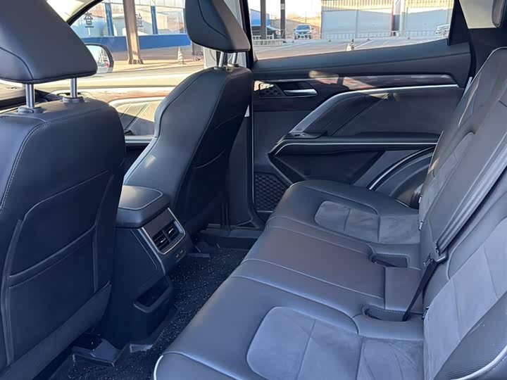 Фото 8 - Haval H6