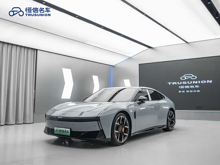 Фото 1 - XPeng P7