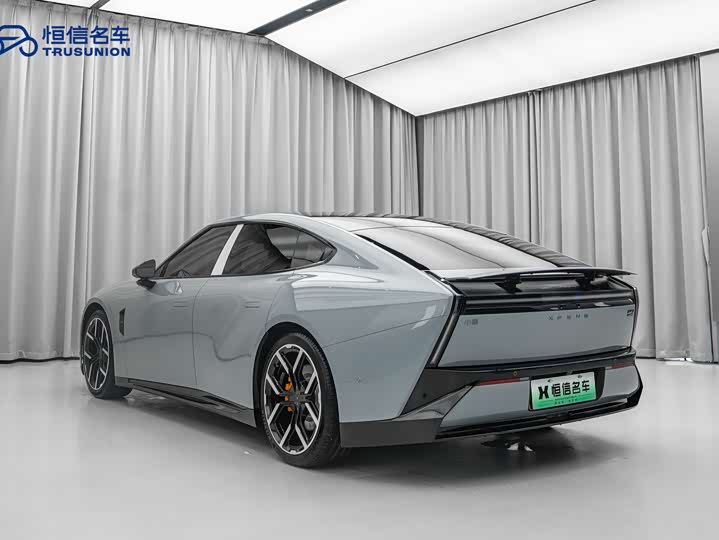 Фото 9 - XPeng P7