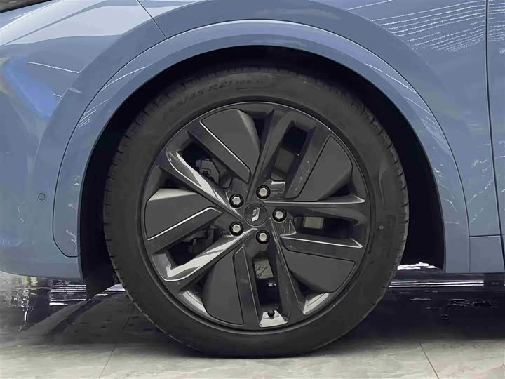 Фото 4 - LiXiang L7