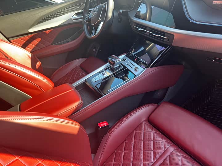 Фото 4 - Audi Q6