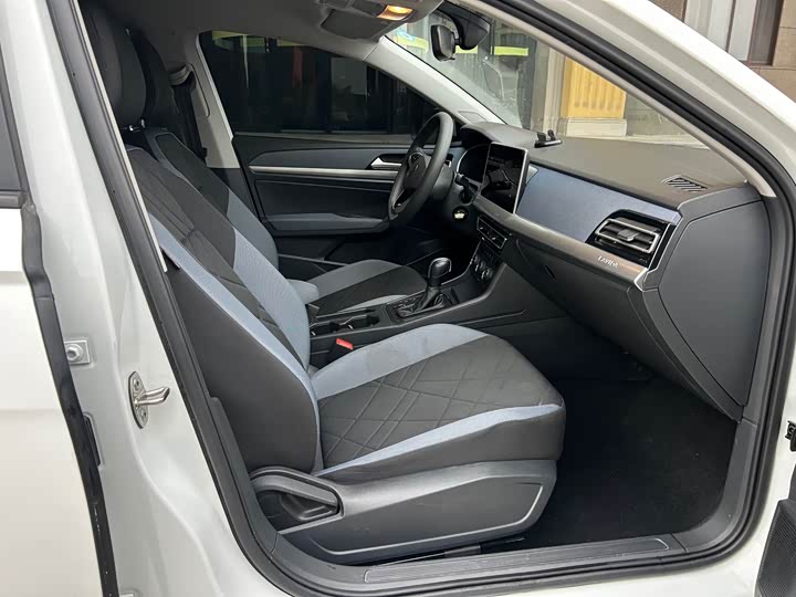 Фото 6 - Volkswagen Lavida