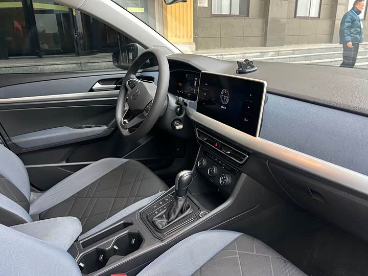 Фото 7 - Volkswagen Lavida