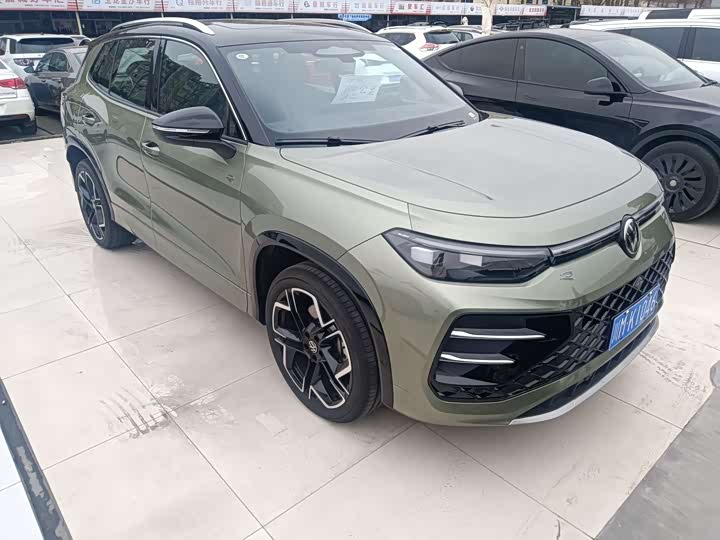 Фото 3 - Volkswagen Tayron