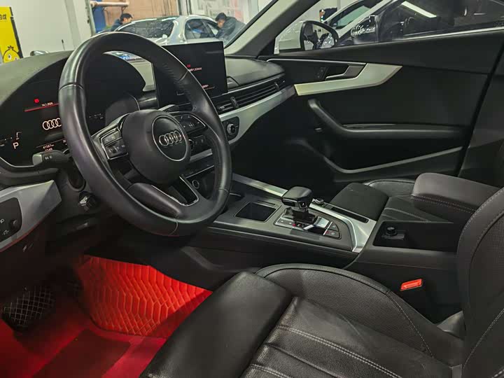 Фото 7 - Audi A4L