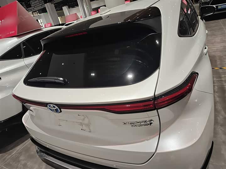 Фото 6 - Toyota Venza